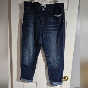 LEVI’S Signature Jeans Dark Wash Mid Rise Boyfriend Tacked Cuff Ankle  Size 18